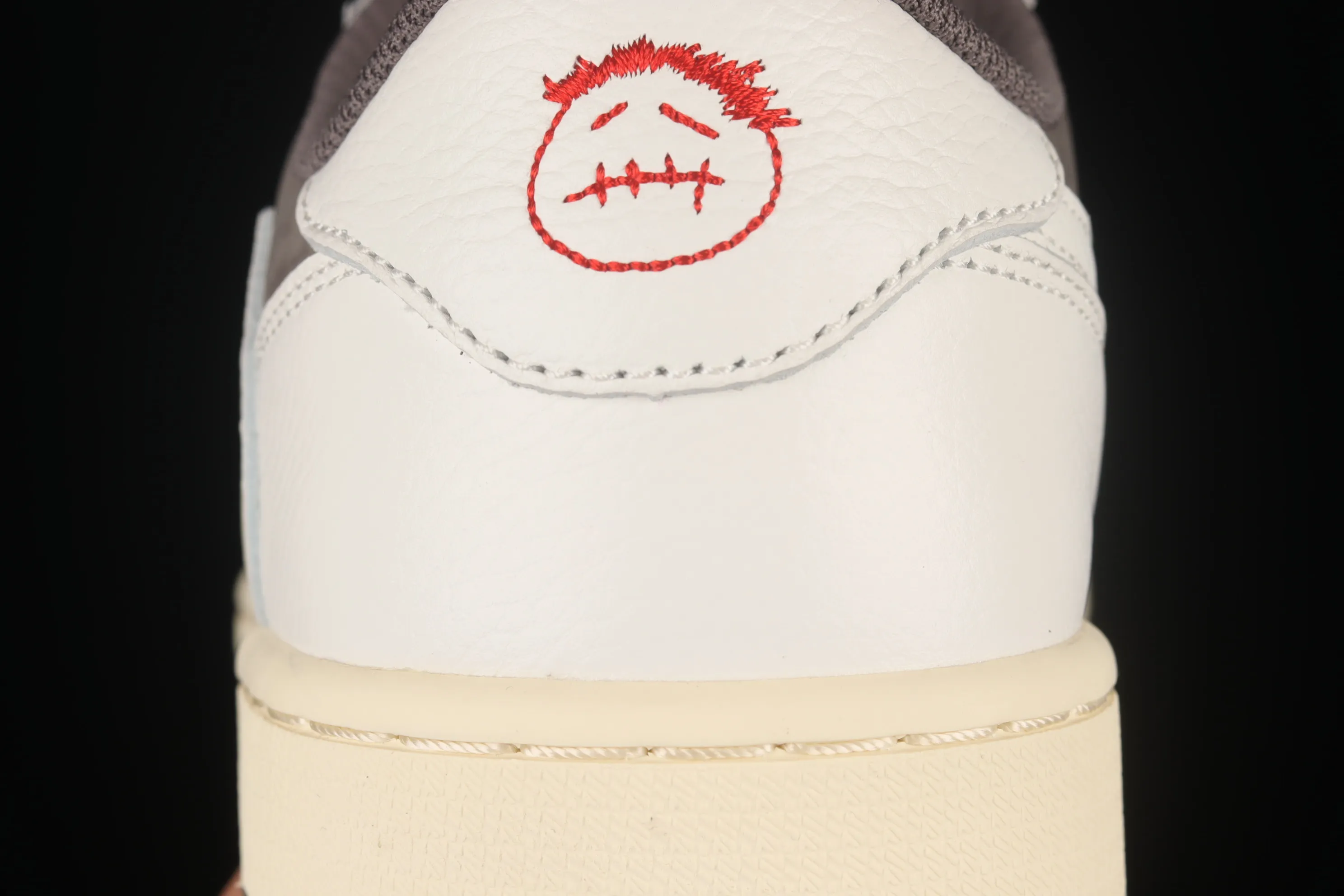 All categories Air Jordan Jordan series basketball shoes Air Jordan 1 Low foreign trade version Travis Scott x Air Jordan 1 Low OG "Reverse Mocha" AJ1 Joe 1 reverse mocha brown and white barb joint casual sports basketball shoes DM7866-162